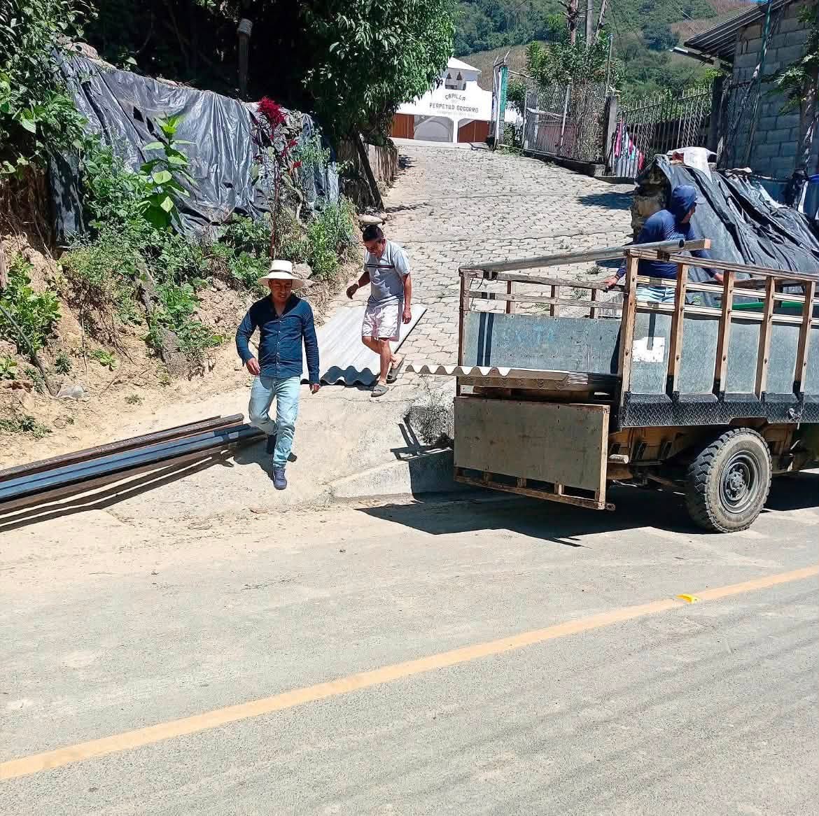 ENTREGA DE MATERIALES PARA NUESTROS BARRIOS